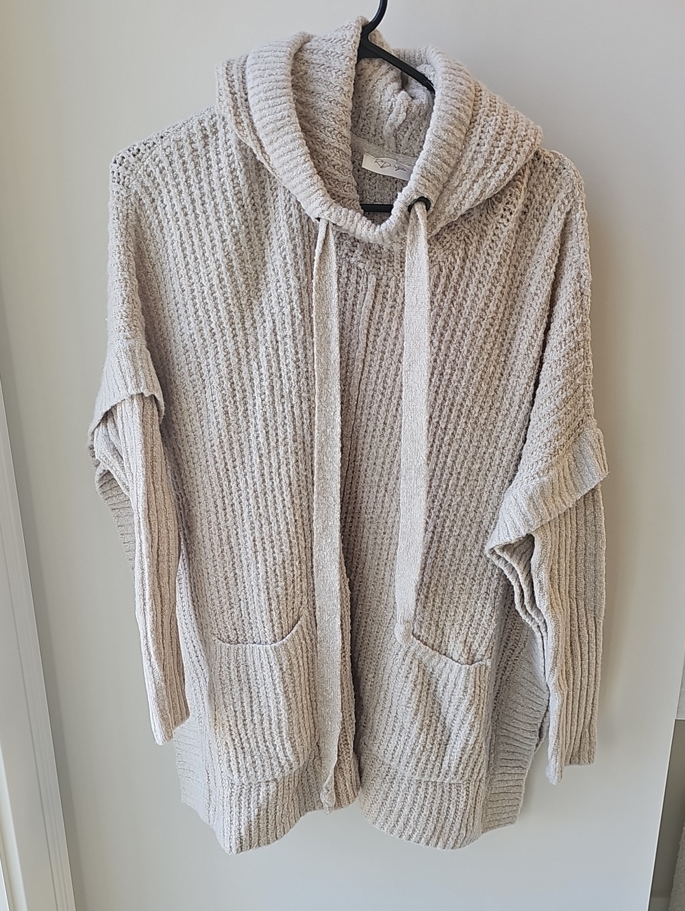 RD Style From Evereve Cream Knit Poncho With Built In Sleeves, Hood And Pockets